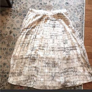 Avec Les Filles Pleated Midi Skirt